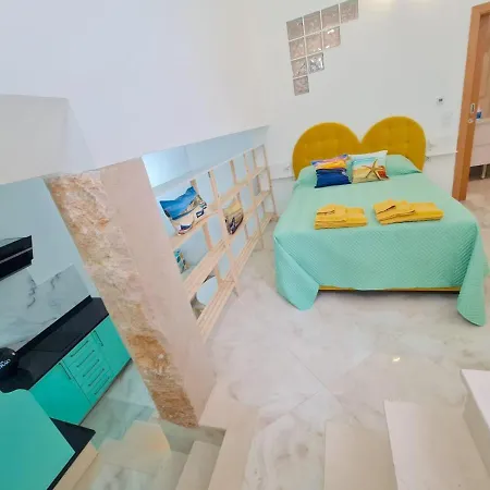 Apartamento T1 - Composto Por Quarto, Casa De Banho E Cozinha Ideal Para 1 Casal De Ferias