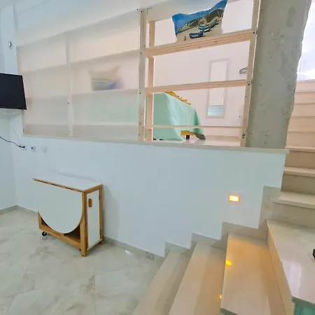 Apartamento T1 - Composto Por Quarto, Casa De Banho E Cozinha Ideal Para 1 Casal De Ferias Casa de hóspedes