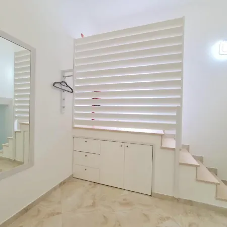 Casa de hóspedes Apartamento T1 - Composto Por Quarto, Casa De Banho E Cozinha Ideal Para 1 Casal De Ferias