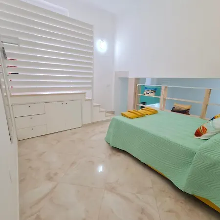 Casa de hóspedes Apartamento T1 - Composto Por Quarto, Casa De Banho E Cozinha Ideal Para 1 Casal De Ferias